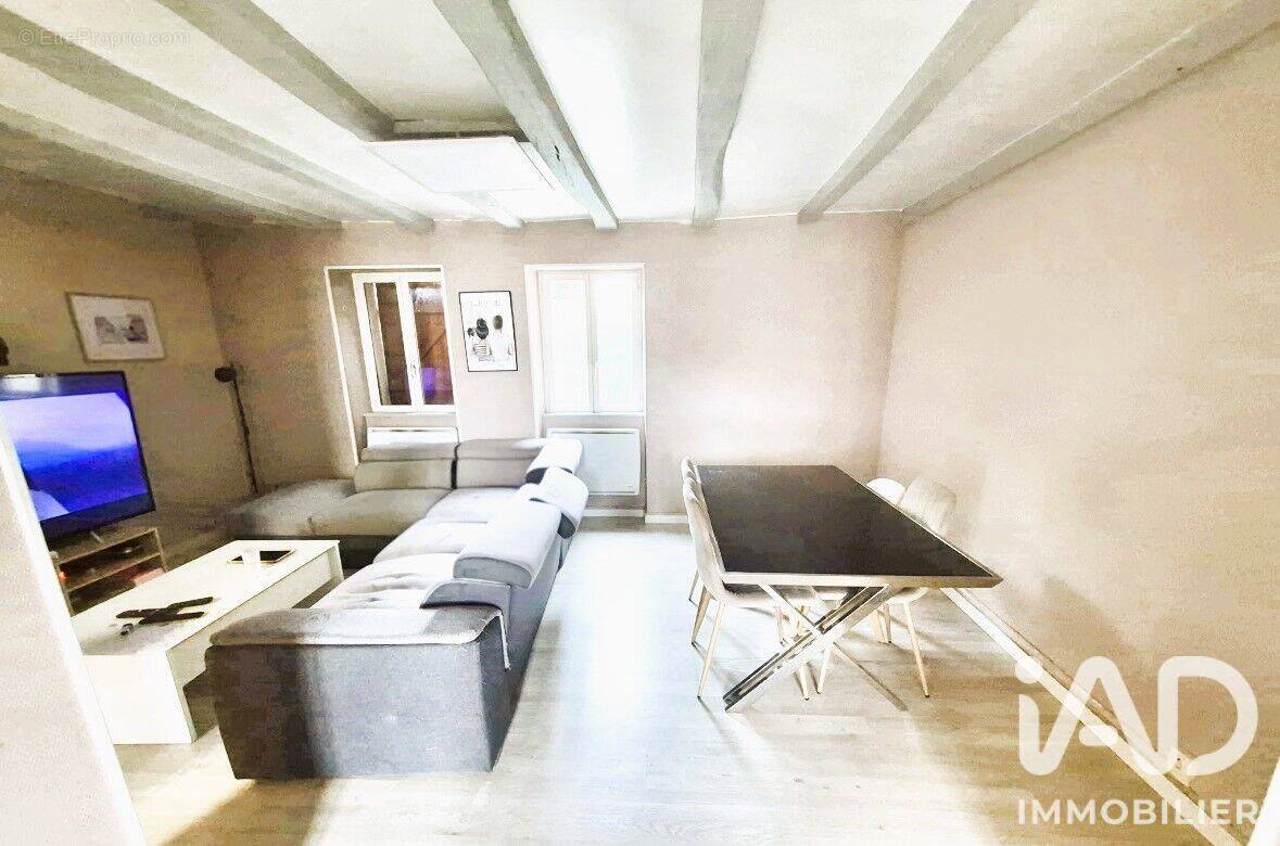 Photo 1 - Appartement à DESCARTES