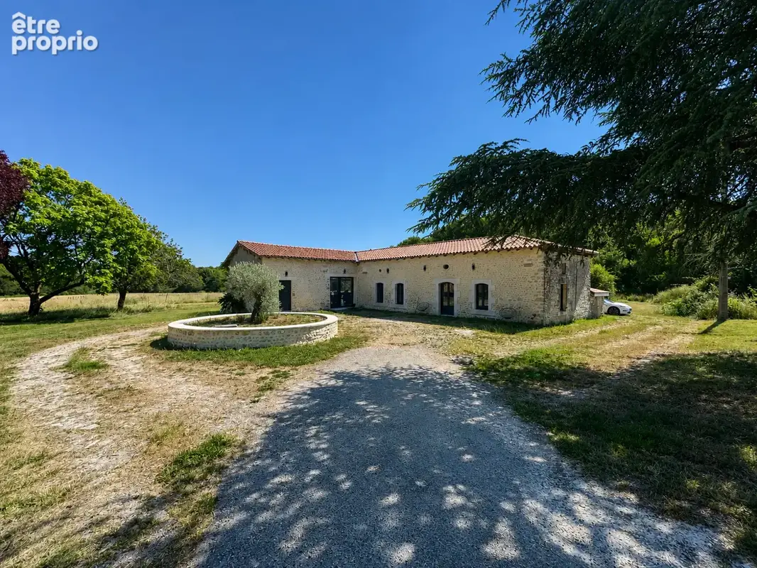 Maison 6 pièces 233 m² à vendre à Berneuil (16480) - photo 123