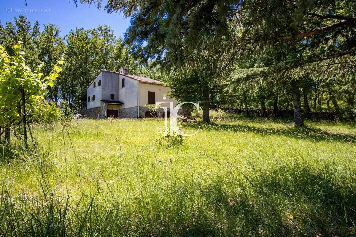 Maison à SAINT-AMBROIX