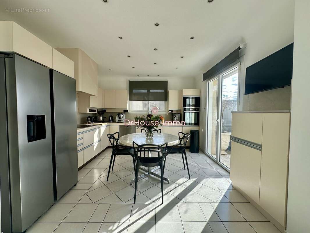 Maison à BOURG-LES-VALENCE