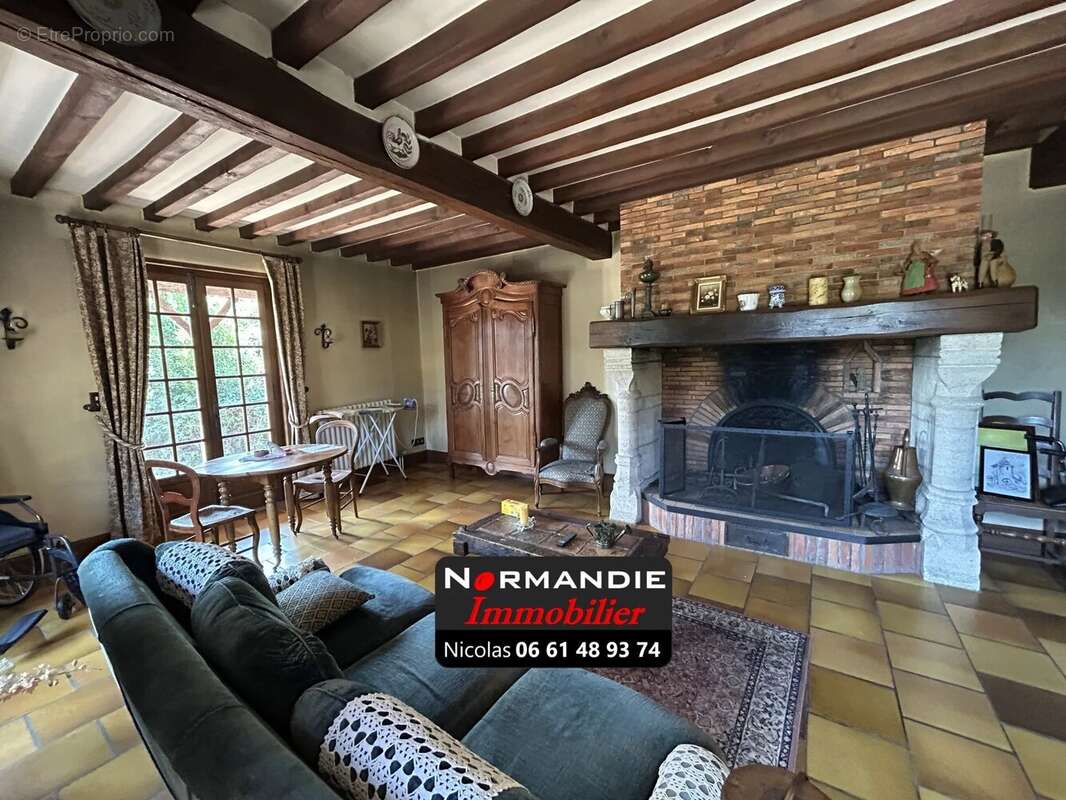 Maison à GRUCHET-LE-VALASSE