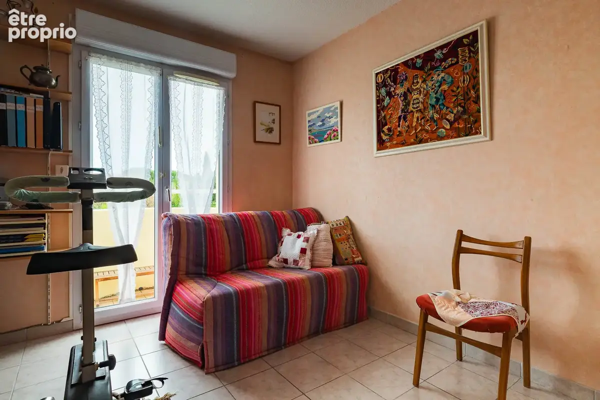 Appartement type 4 avec véranda, balcons, garage et parking, Domaine de Valenson, Guilherand-Granges (07) - photo 12