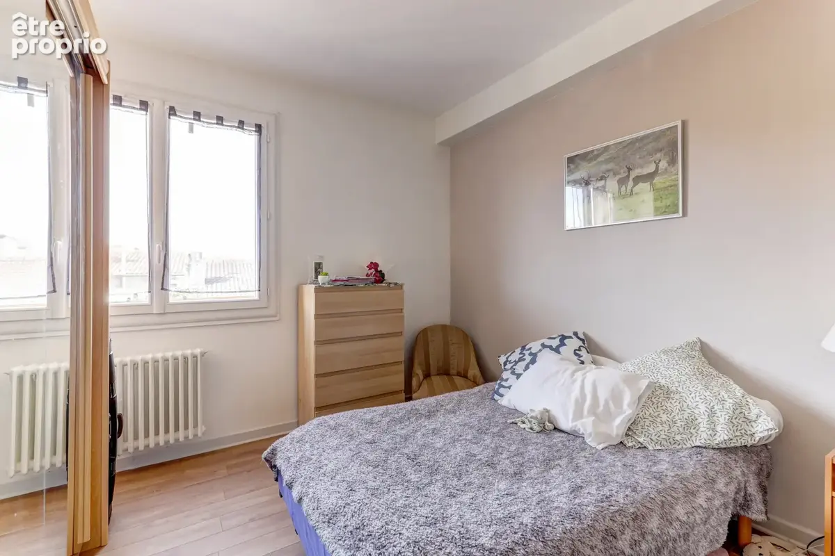 Appartement T4 90 m2 secteur Montferrand - photo 8