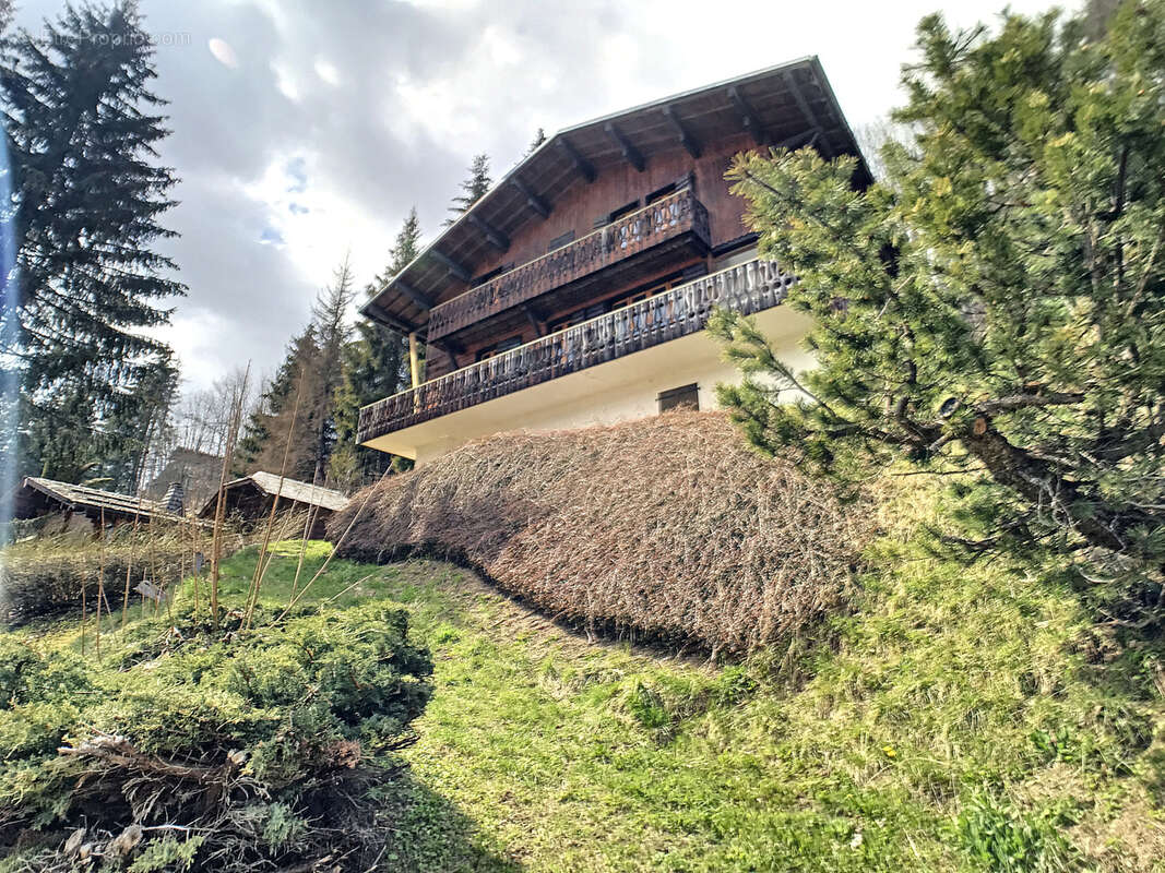 Chalet de 150 m2   Opportunité de rénovation   Les Gets - photo 15
