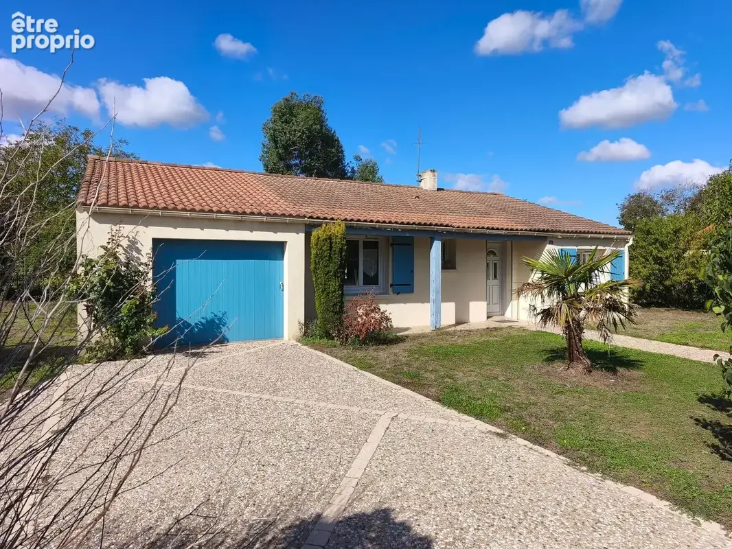Devant 1 - Maison à MOUTIERS-SUR-LE-LAY