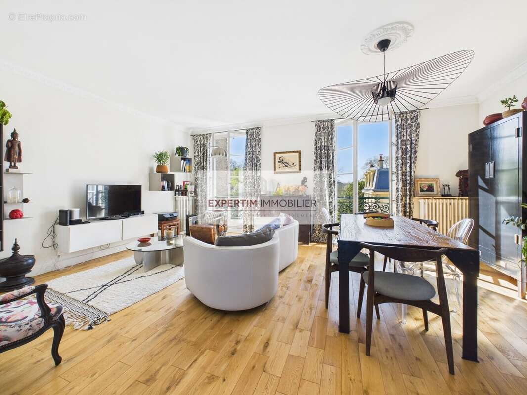 Appartement à VERSAILLES