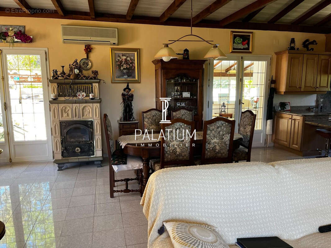 Maison 297 m² à Greoux-Les-Bains  - photo 6