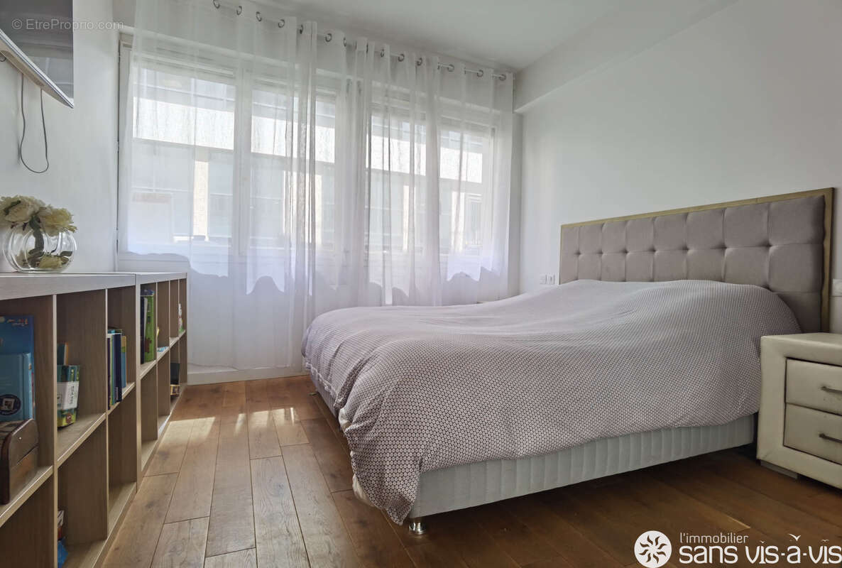 Appartement à PARIS-20E