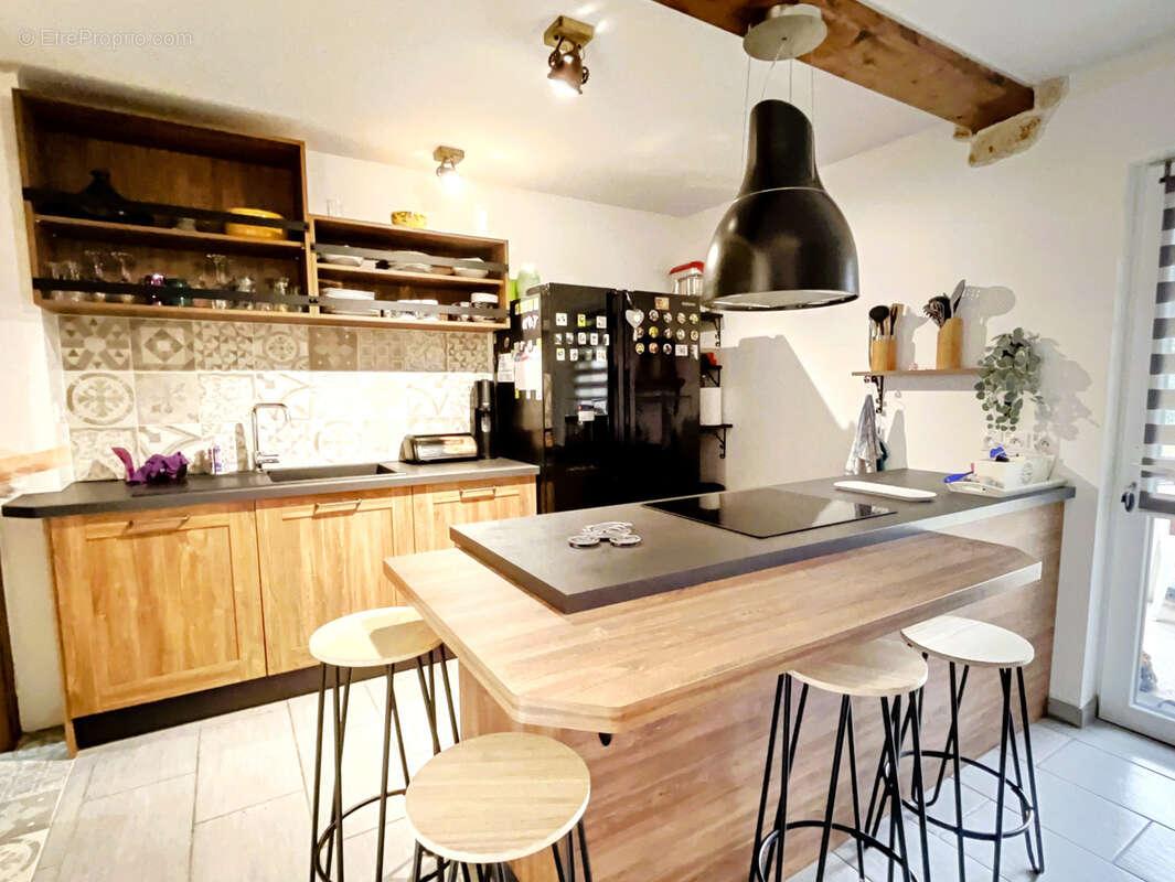 01640 jujurieux : appartement rez-de-jardin - photo 4