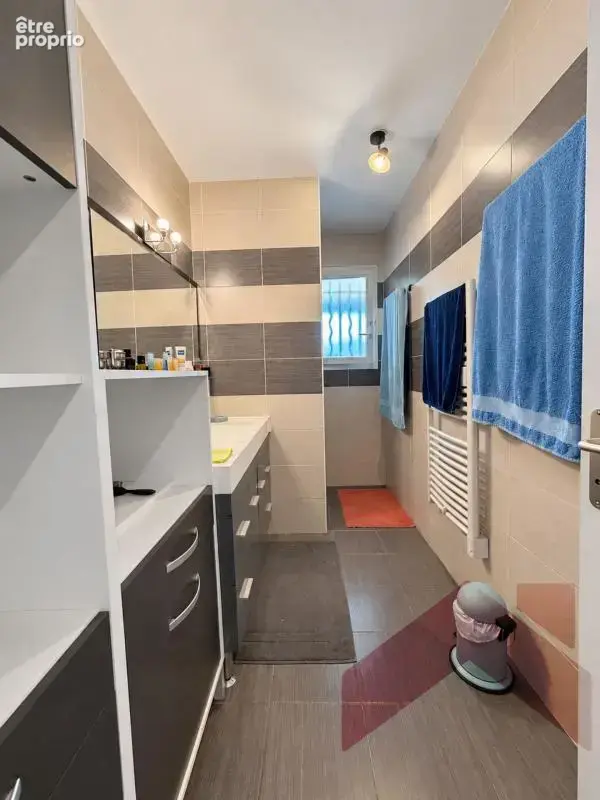 RIBÉRAC – Plain-pied lumineux, terrain clos et deux garages - photo 15
