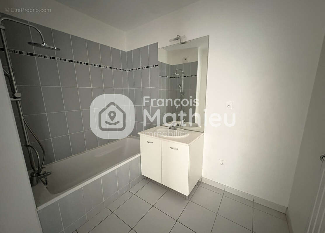 Appartement à SAINT-ANDRE-DE-CORCY