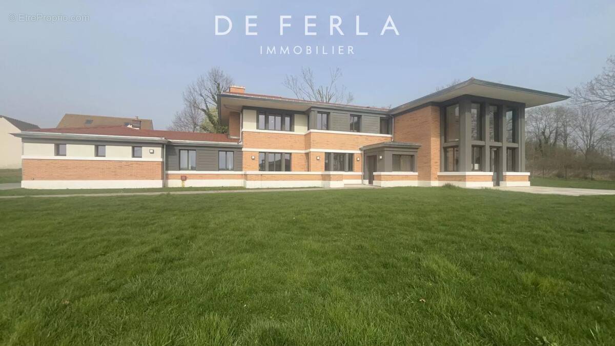 Maison à MAGNY-LE-HONGRE