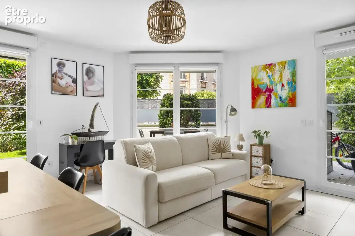 Appartement à LA GARENNE-COLOMBES