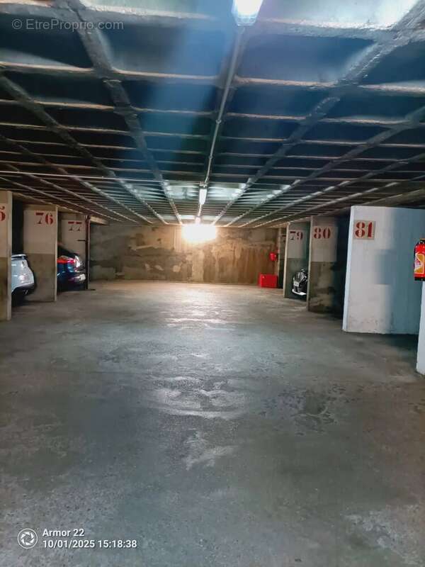 Appartement à CHARENTON-LE-PONT