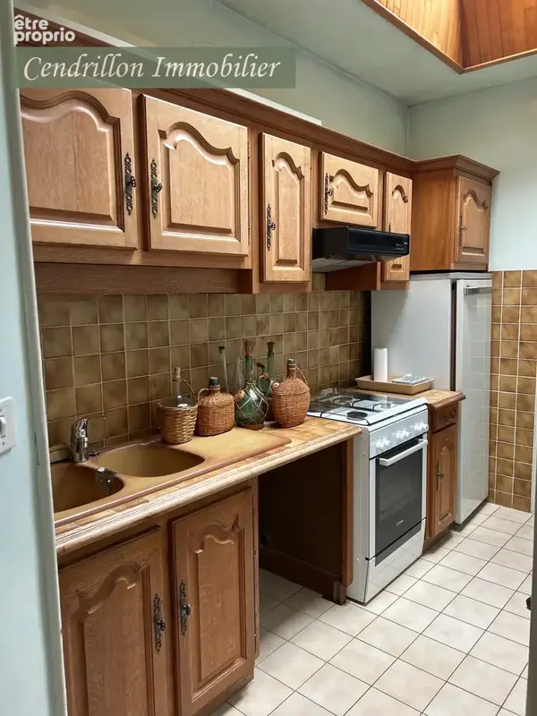 Maison de centre bourg, 85m2 hab., 3 chambres, garage et jardin à proximité - photo 7