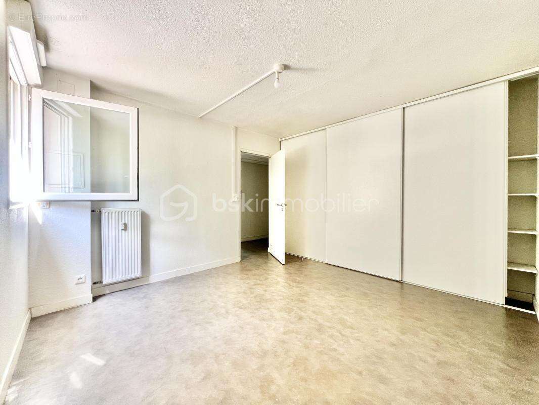 Appartement lumineux avec balcon au cœur d'une résidence arborée - photo 7