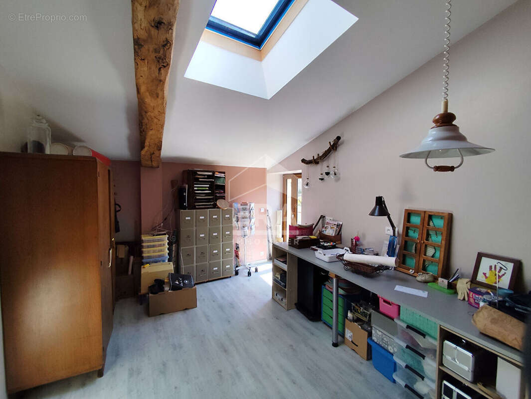 Maison 249 m² à Poursac  - photo 5