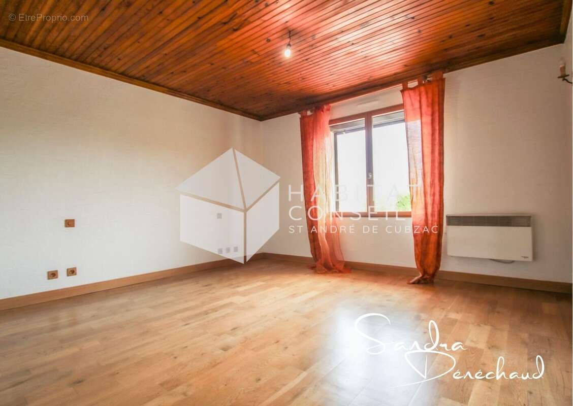 Maison à LES BILLAUX