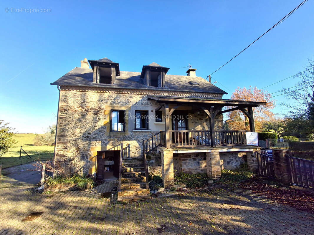 Maison à SAVIGNAC-LEDRIER