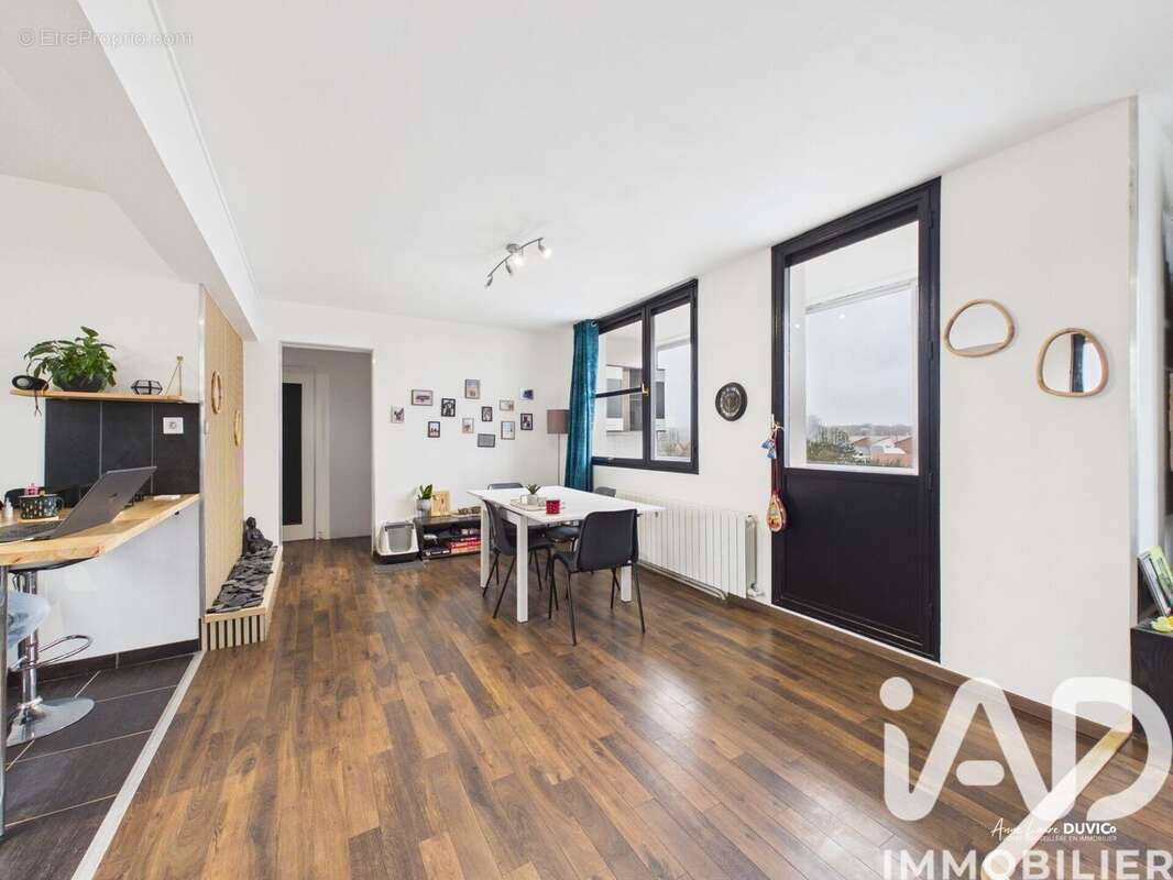 Photo 2 - Appartement à GOLBEY