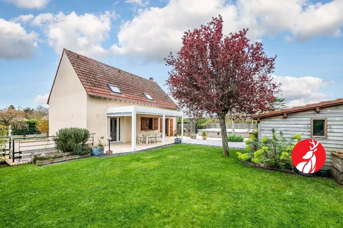 Maison à ONCY-SUR-ECOLE