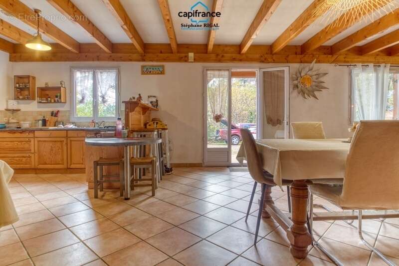 Maison à MONTCABRIER