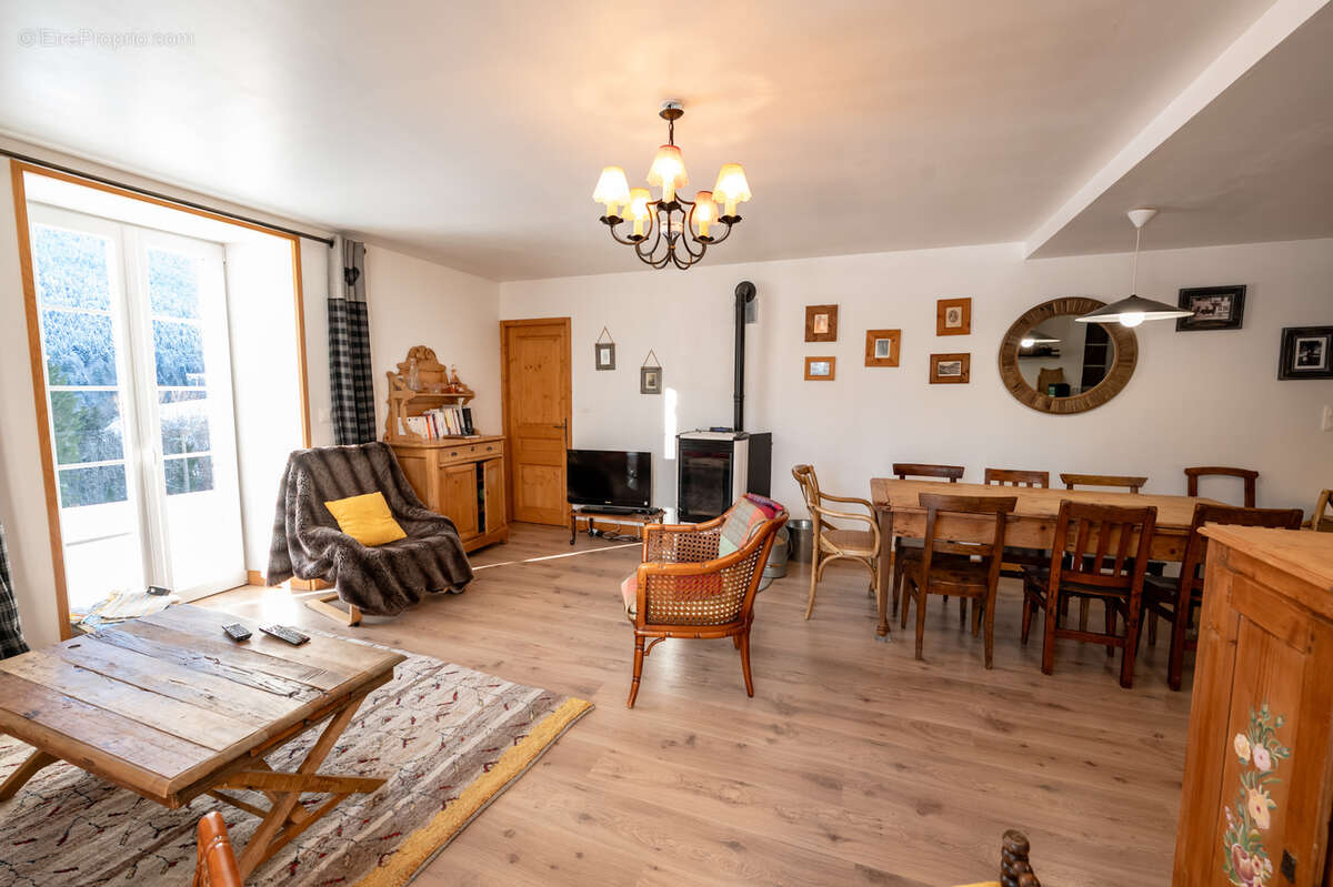 Appartement à JOUGNE