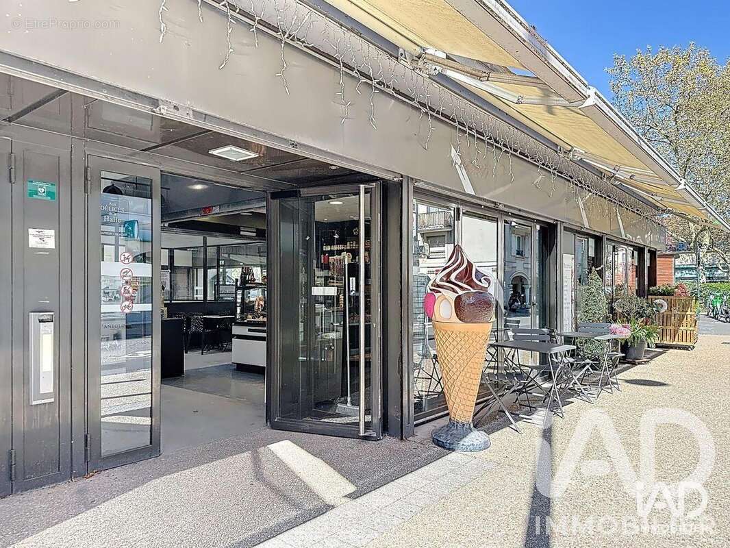 Photo 2 - Commerce à CARRIERES-SUR-SEINE