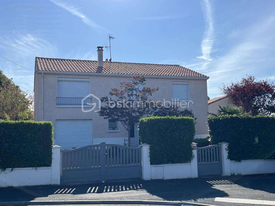 Maison Aiffres 110 m² - photo 2