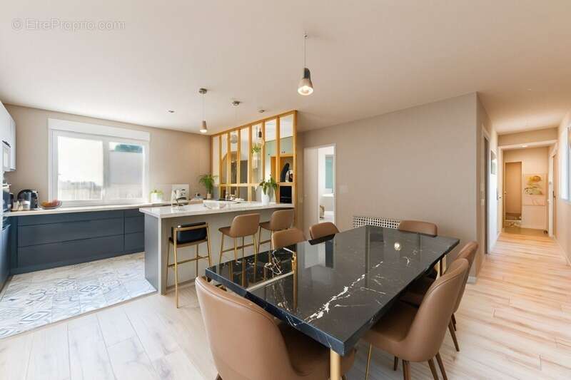 Maison à LA TURBALLE