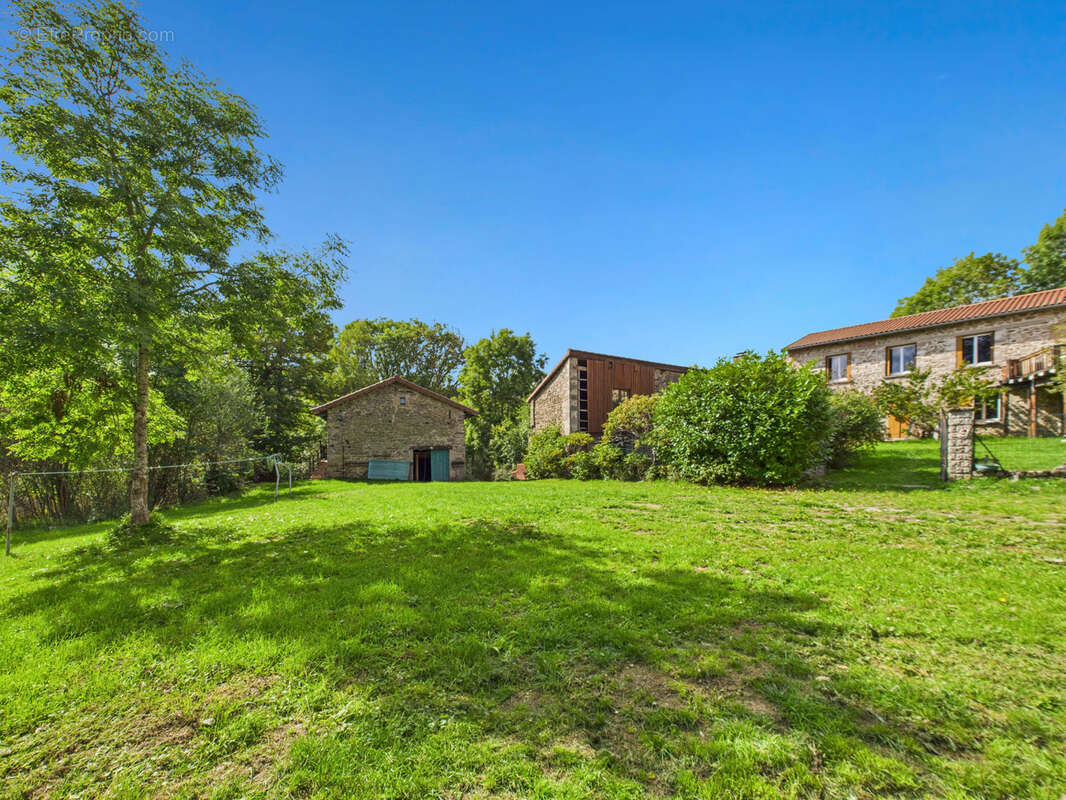 Maison à SAINT-GERMAIN-L&#039;HERM