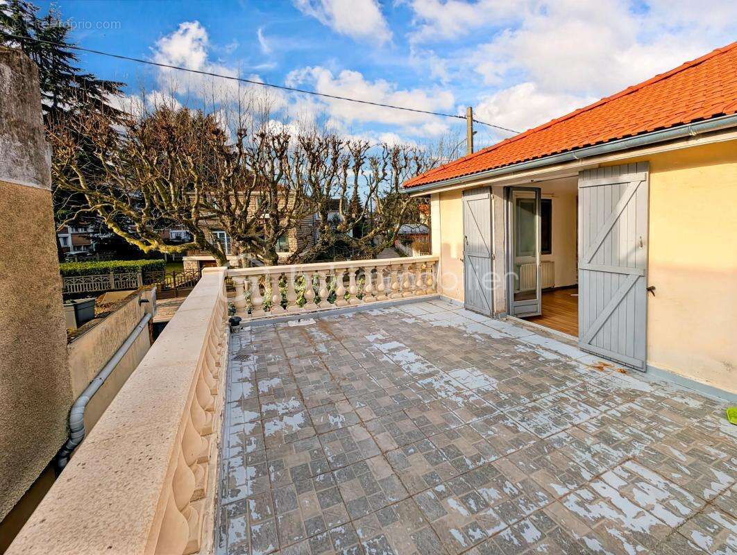 Maison à NEUILLY-PLAISANCE