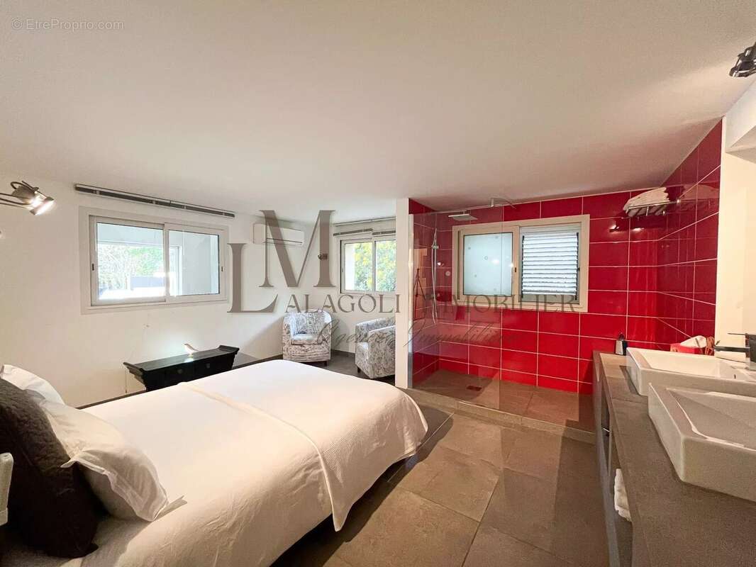 Maison à PORTO-VECCHIO