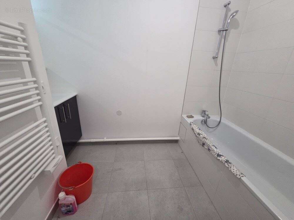 Appartement à COLOMBES