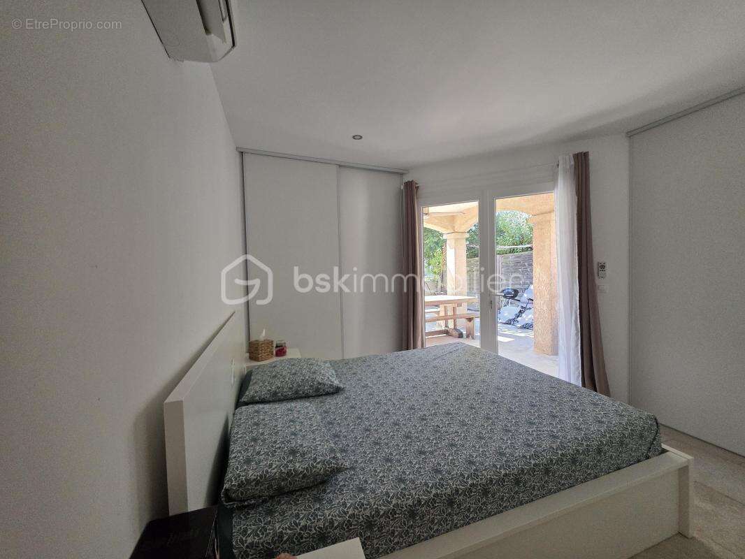 Appartement à PARADOU