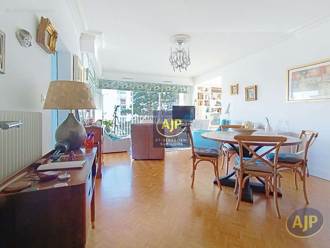 Bord de Loire T5 3 chambres 117m² - photo 6