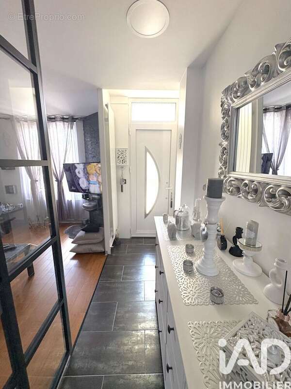 Maison 57 m² à Livry-Gargan  - photo 3