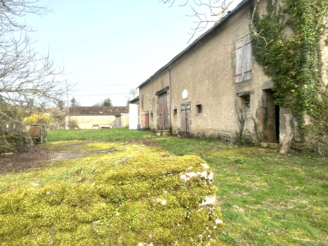 Maison à MOUSSY