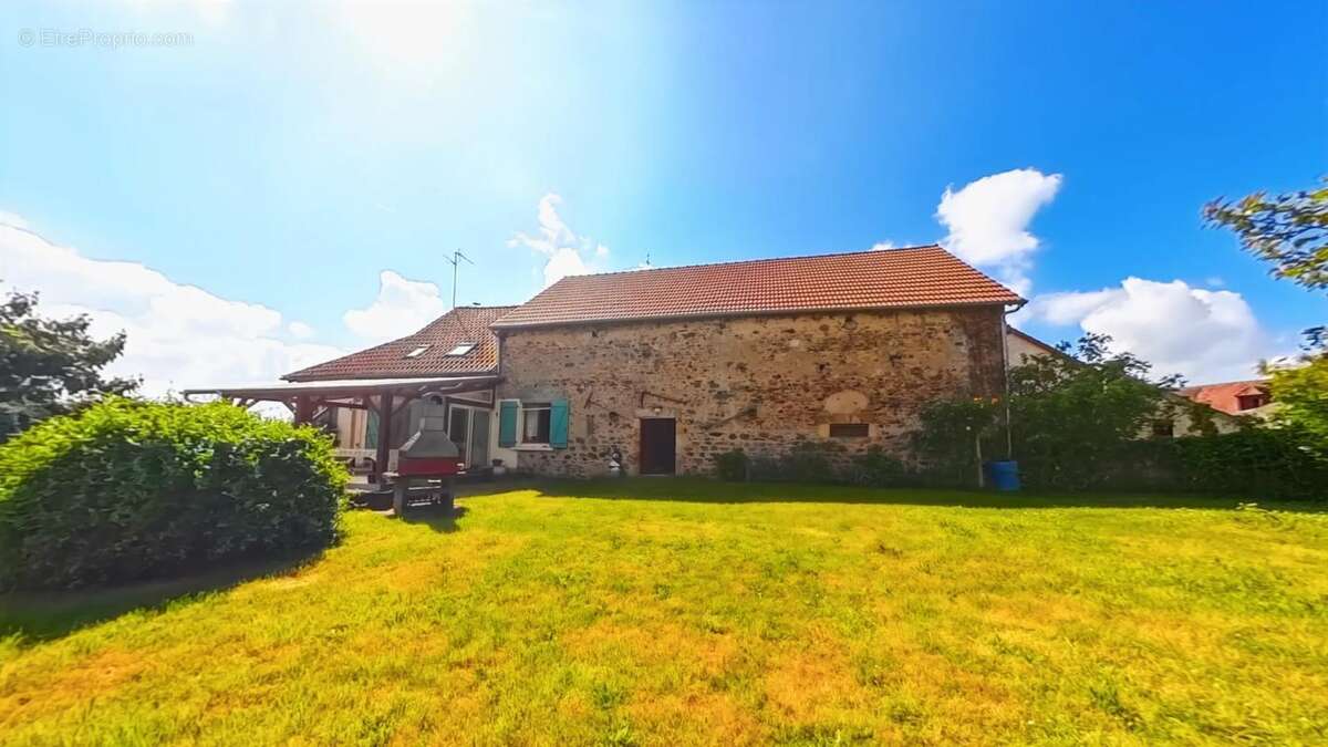 Maison à SAINT-ANGEL