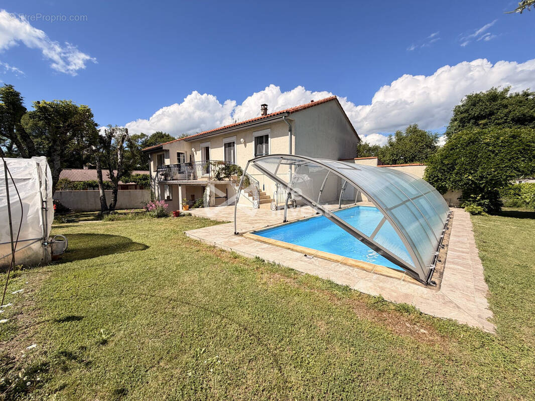 Maison à AUSSILLON