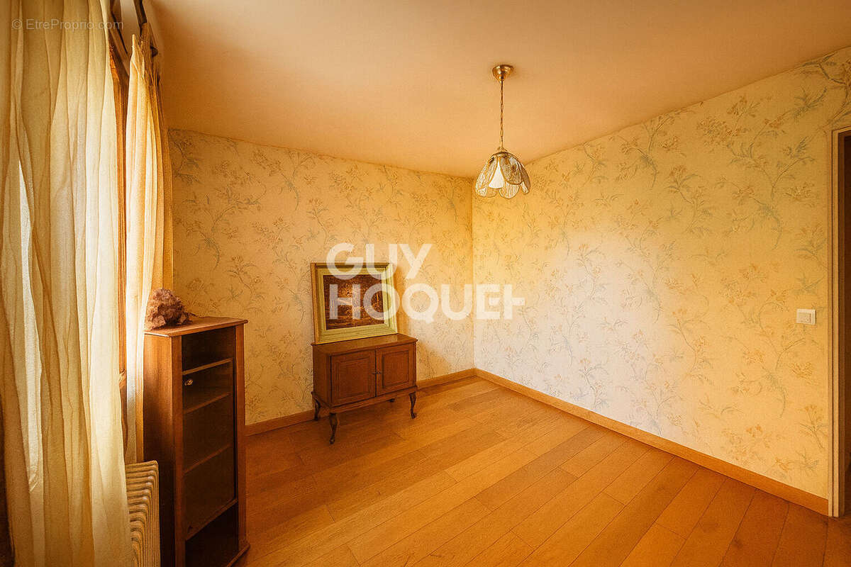 Maison à LE BLANC-MESNIL