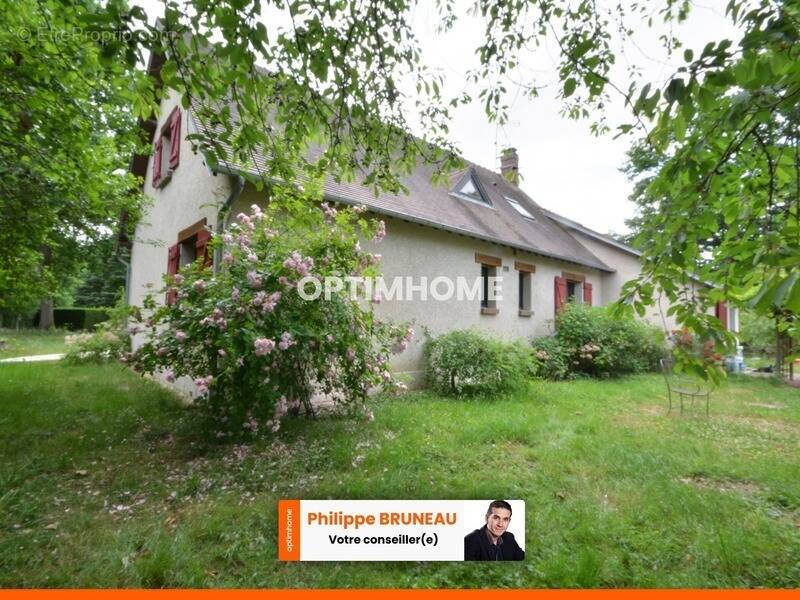 Maison à SYLVAINS-LES-MOULINS