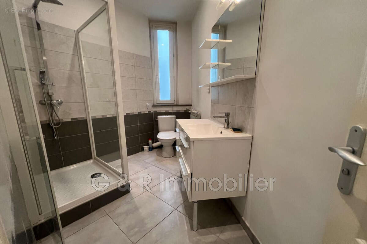 Appartement à Marseille-4e  - photo 4