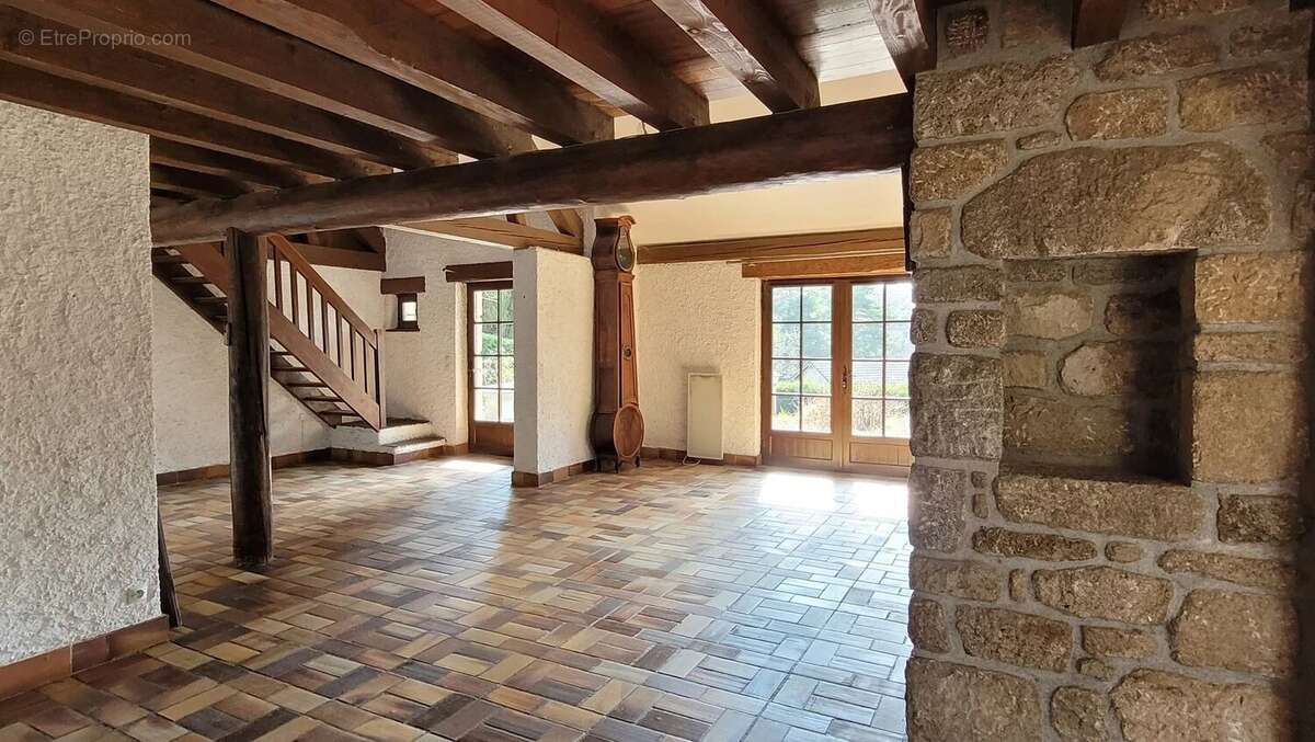 Maison à LE CHAMBON-SUR-LIGNON