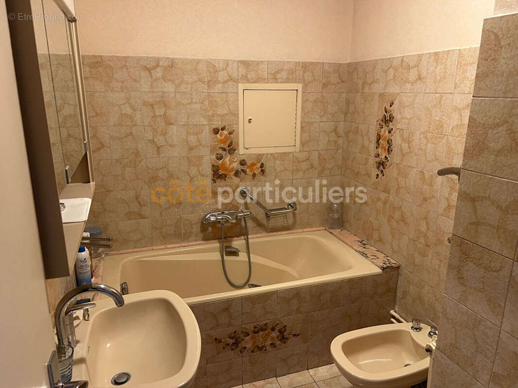 Appartement à VILLENEUVE-LE-ROI