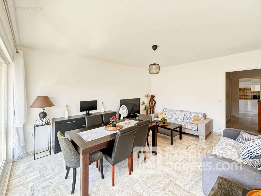 Appartement Juan Les Pins 3 pièces 70.85 m² - photo 3