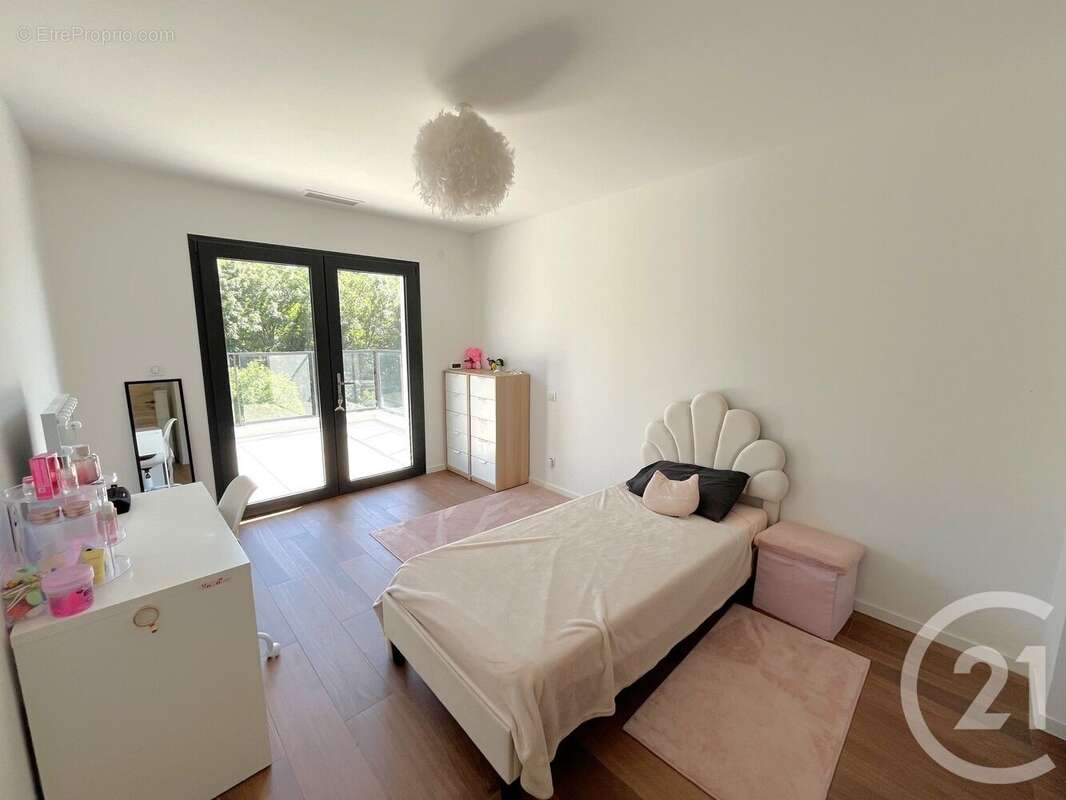 Maison 196 m² à Goyrans  - photo 8