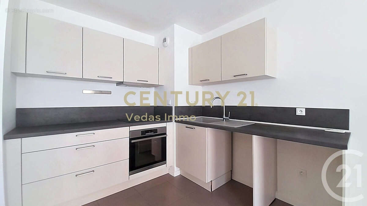 Appartement à SAINT-JEAN-DE-VEDAS
