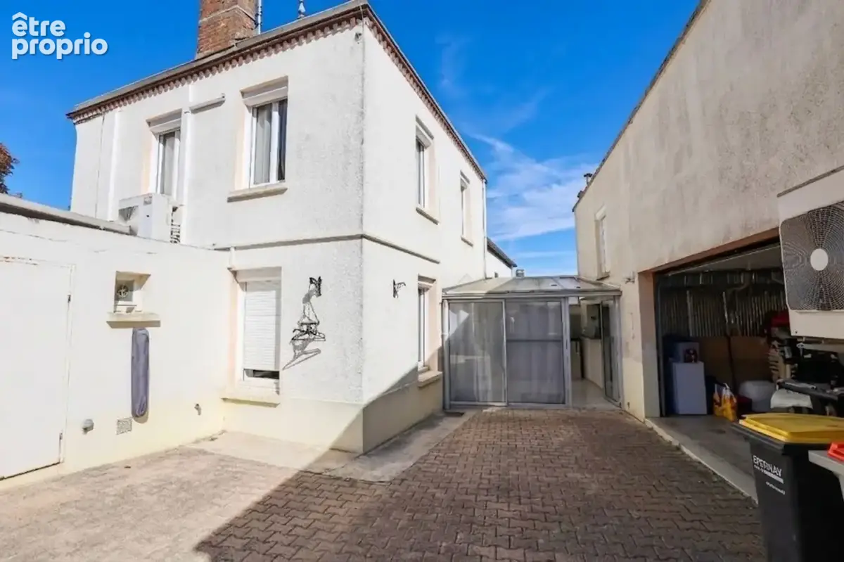 Maison à LE MESNIL-SUR-OGER