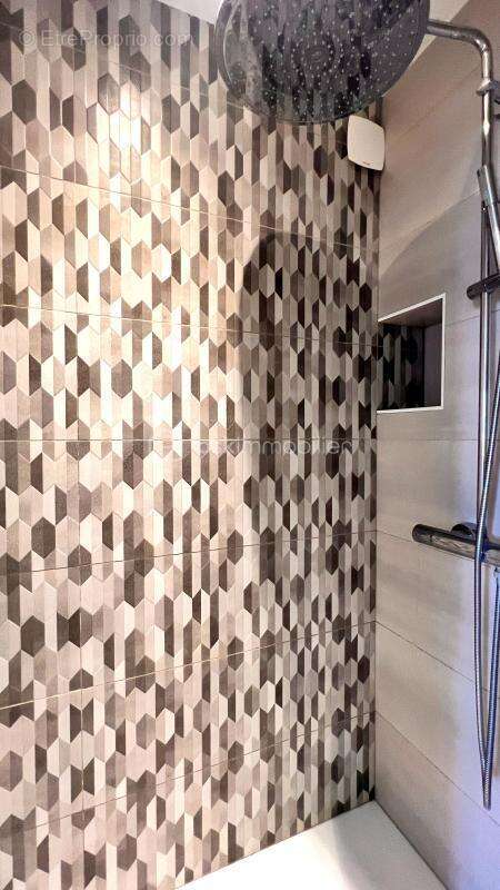 Appartement à CALUIRE-ET-CUIRE